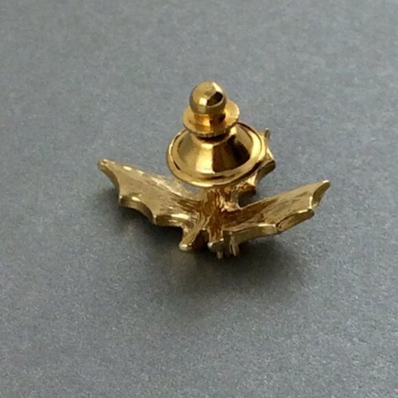 Vintage Christmas Holly Rhinestone Berries Tie Tack Lapel Pin Goldtone Metal - Picture 5 of 12